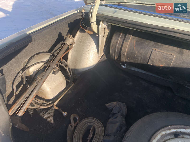 Седан ГАЗ 3110 Волга 2000 в Києві