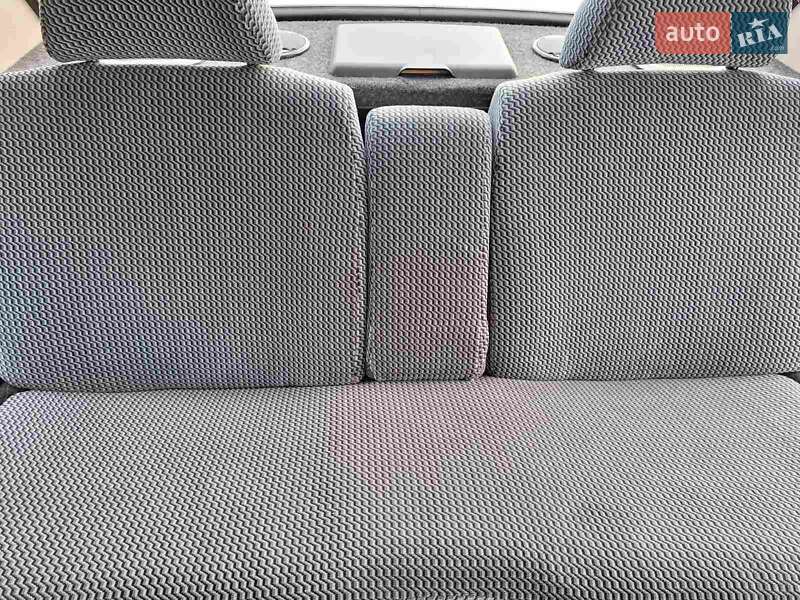 Седан ГАЗ 3110 Волга 2000 в Ізюмі