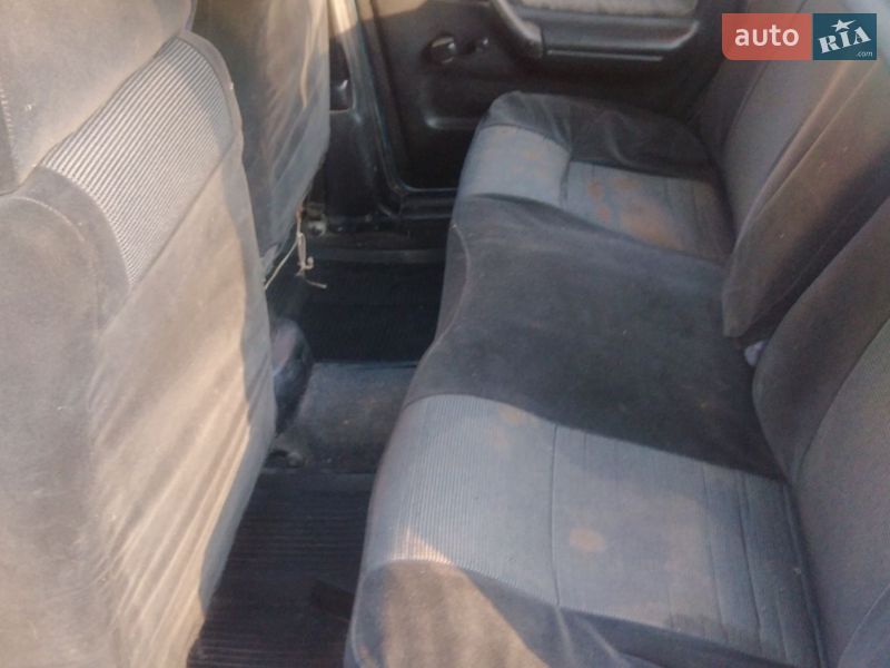 Седан ГАЗ 3110 Волга 2004 в Умани