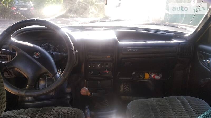 Седан ГАЗ 31105 Волга 2004 в Ужгороде