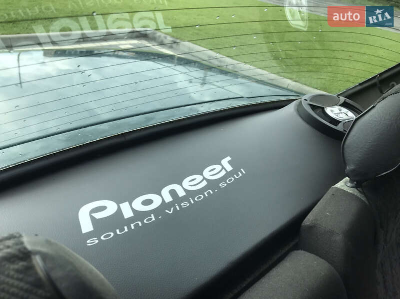 Седан ГАЗ 31105 Волга 2005 в Ужгороде