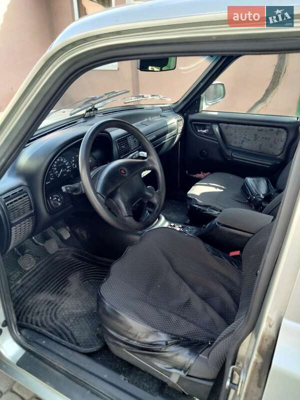 Седан ГАЗ 31105 Волга 2007 в Павлограді