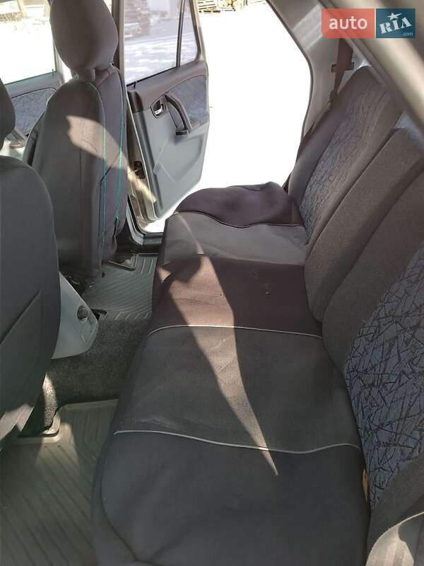 Седан ГАЗ 31105 Волга 2008 в Славуті фото 10 Седан ГАЗ 31105 Волга 2008 в Славуті