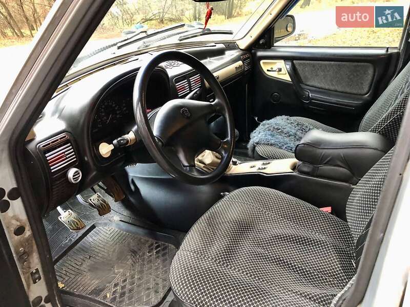 Седан ГАЗ 31105 Волга 2005 в Малині