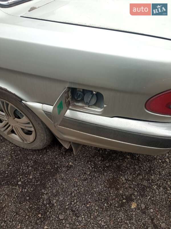 Седан ГАЗ 31105 Волга 2006 в Кривом Роге