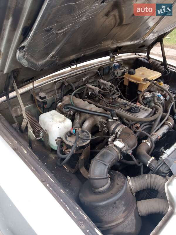 Седан ГАЗ 31105 Волга 2006 в Кривом Роге