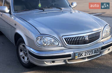 Седан ГАЗ 31105 Волга 2005 в 