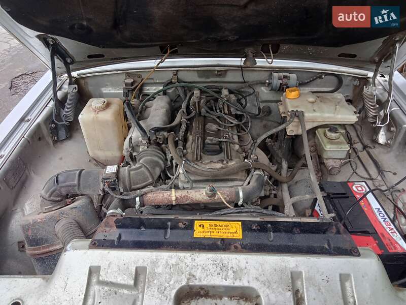Седан ГАЗ 31105 Волга 2004 в Кременце
