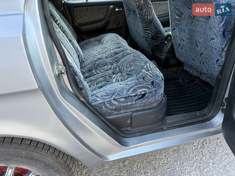 Седан ГАЗ 31105 Волга 2007 в Кременці