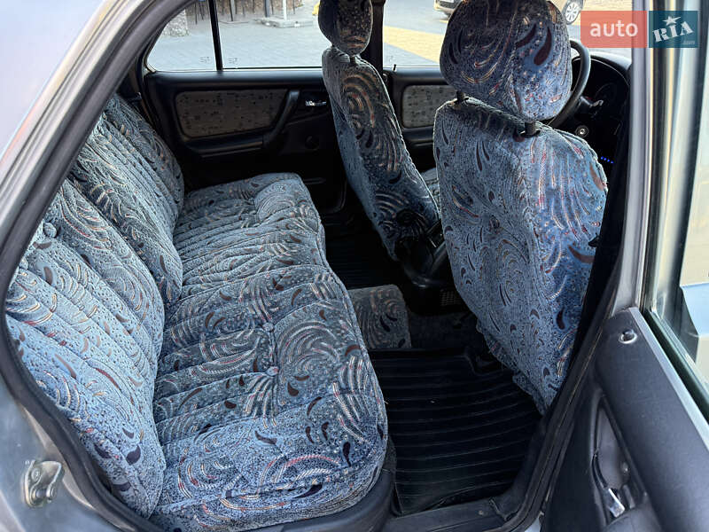 Седан ГАЗ 31105 Волга 2007 в Кременці