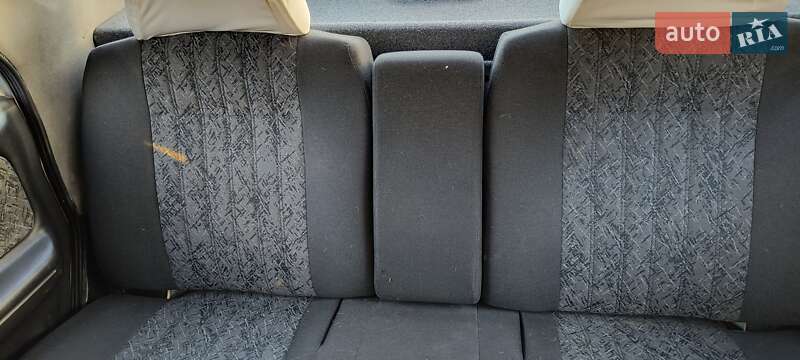 Седан ГАЗ 31105 Волга 2005 в Запорожье