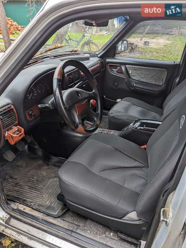 Седан ГАЗ 31105 Волга 2005 в Чернигове фото 4 Седан ГАЗ 31105 Волга 2005 в Чернигове