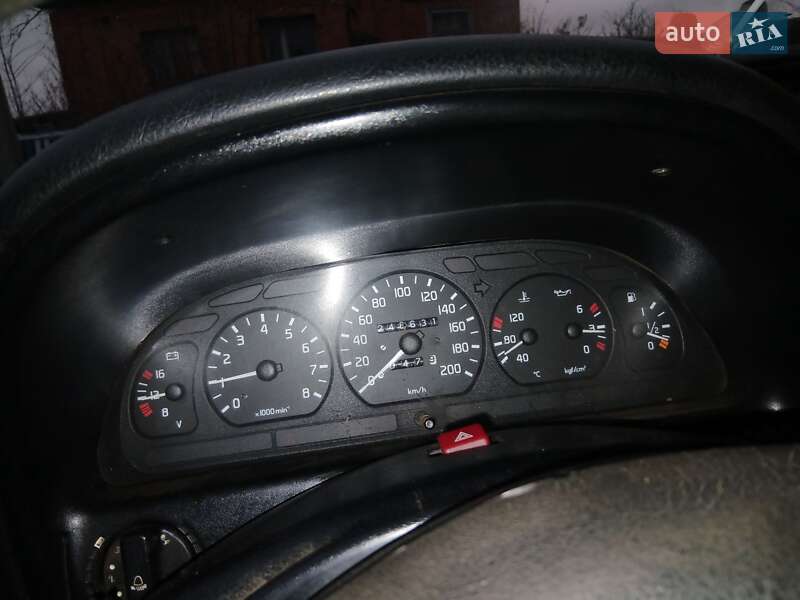 Седан ГАЗ 31105 Волга 2004 в Недригайлове