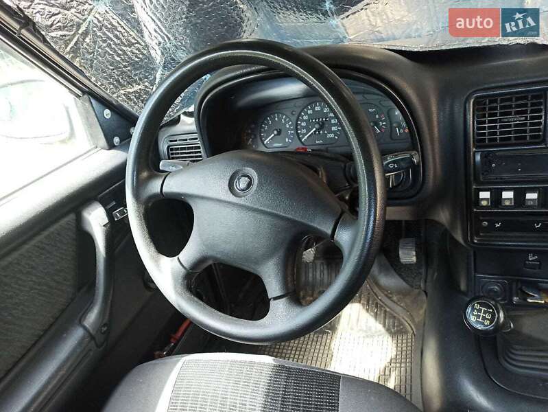 Седан ГАЗ 31105 Волга 2004 в Киеве фото 6 Седан ГАЗ 31105 Волга 2004 в Киеве