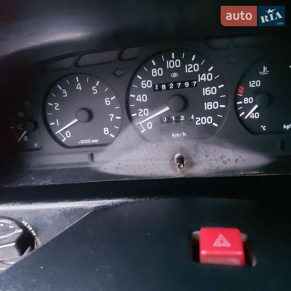 Седан ГАЗ 31105 Волга 2004 в Кременчуге