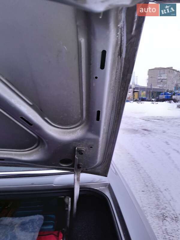 Седан ГАЗ 31105 Волга 2004 в Новому Бузі