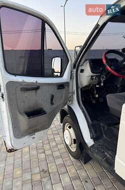 Микроавтобус ГАЗ 3221 Газель 2001 в 
