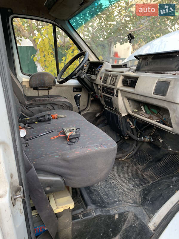 Седан ГАЗ 3221 Газель 2002 в Светловодске фото 5 Седан ГАЗ 3221 Газель 2002 в Светловодске