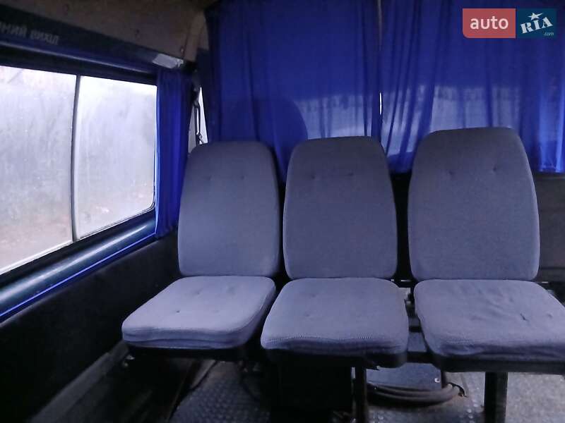 Микроавтобус ГАЗ 32213 Газель 2001 в Киеве