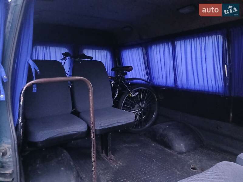 Микроавтобус ГАЗ 32213 Газель 2001 в Киеве