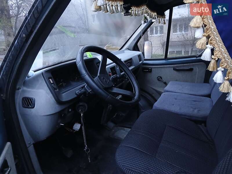 Микроавтобус ГАЗ 32213 Газель 2001 в Киеве