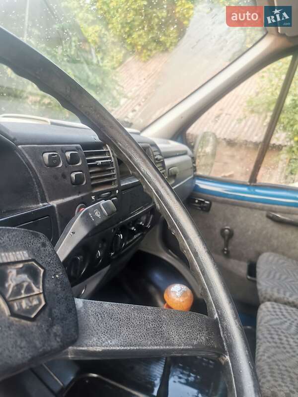 Микроавтобус ГАЗ 32213 Газель 2005 в Коропе