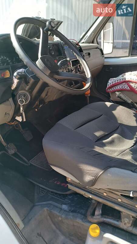 Вантажний фургон ГАЗ 3302 Газель 2007 в Рівному