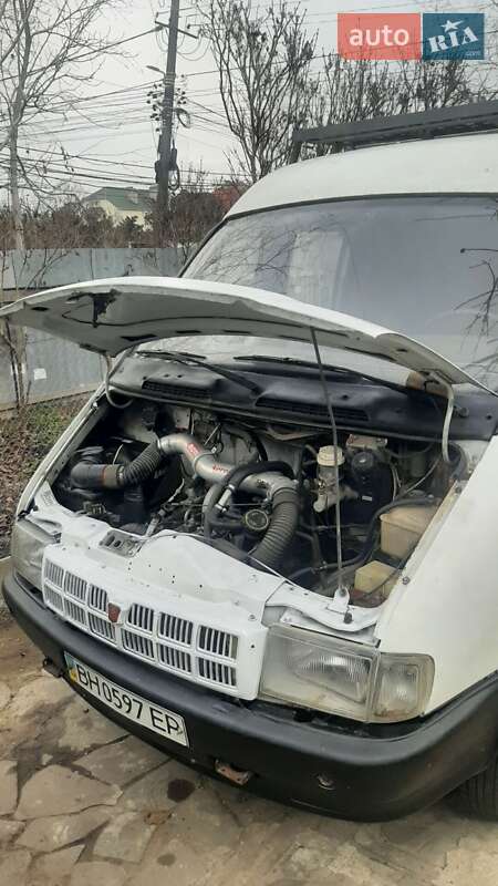 Грузовой фургон ГАЗ 3302 Газель 2001 в 