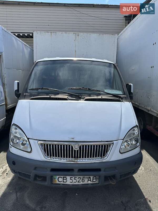 Грузовой фургон ГАЗ 3302 Газель 2005 в 