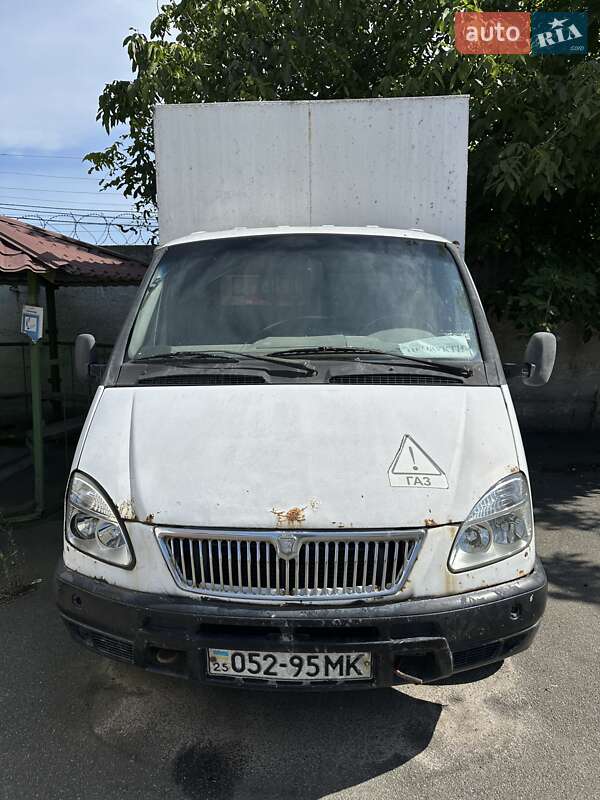 Грузовой фургон ГАЗ 3302 Газель 2003 в 