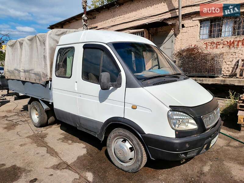 Вантажопасажирський фургон ГАЗ 3302 Газель 2004 в Києві фото 3 Вантажопасажирський фургон ГАЗ 3302 Газель 2004 в Києві
