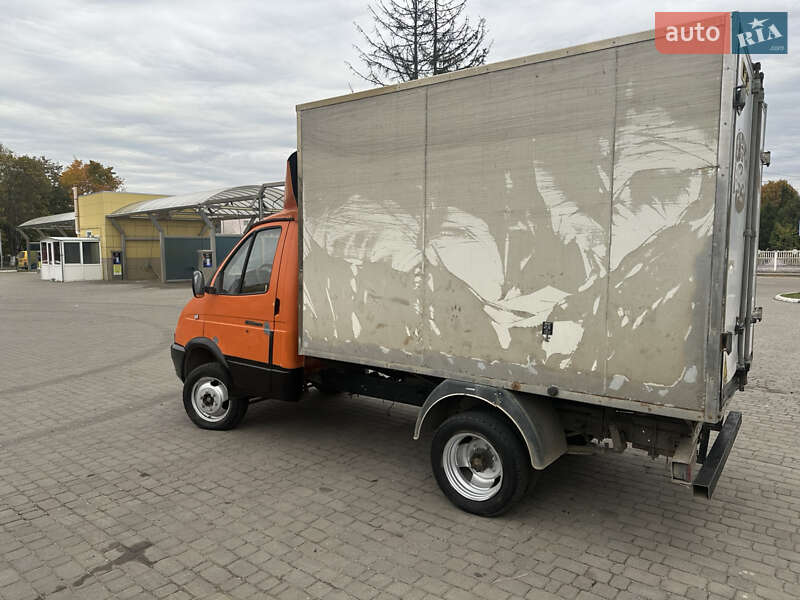 Вантажний фургон ГАЗ 3302 Газель 2004 в Сарнах