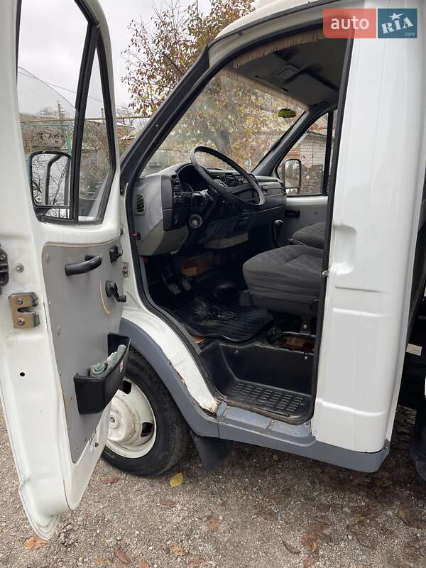 Вантажний фургон ГАЗ 3302 Газель 2010 в Запоріжжі
