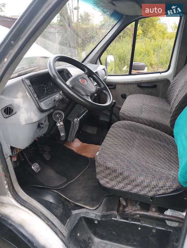 Тентований ГАЗ 3302 Газель 2001 в Києві фото 10 Тентований ГАЗ 3302 Газель 2001 в Києві
