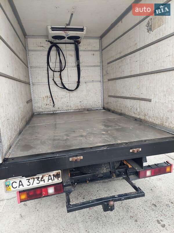 Вантажний фургон ГАЗ 3302 Газель 2004 в Києві