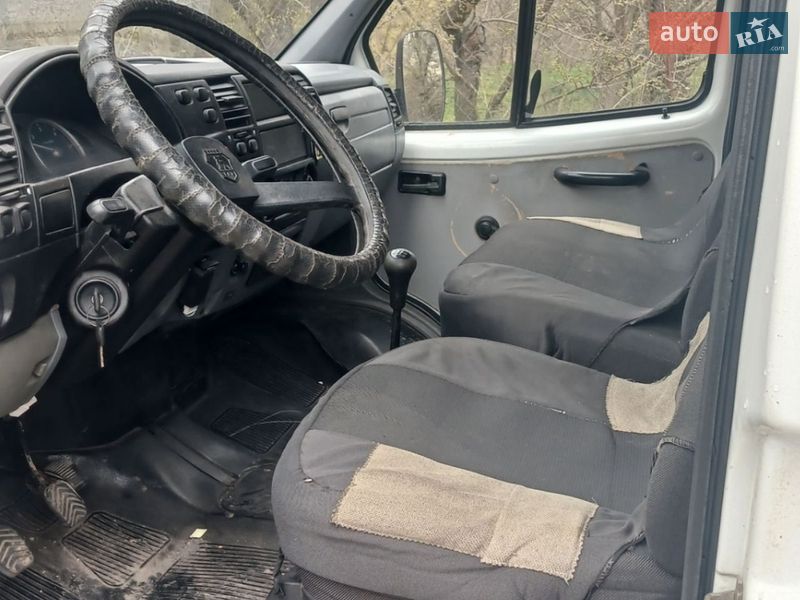 Вантажний фургон ГАЗ 3302 Газель 2010 в Новій Ушиці