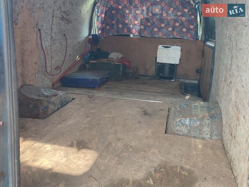 Грузопассажирский фургон ГАЗ 3302 Газель 2003 в Никополе