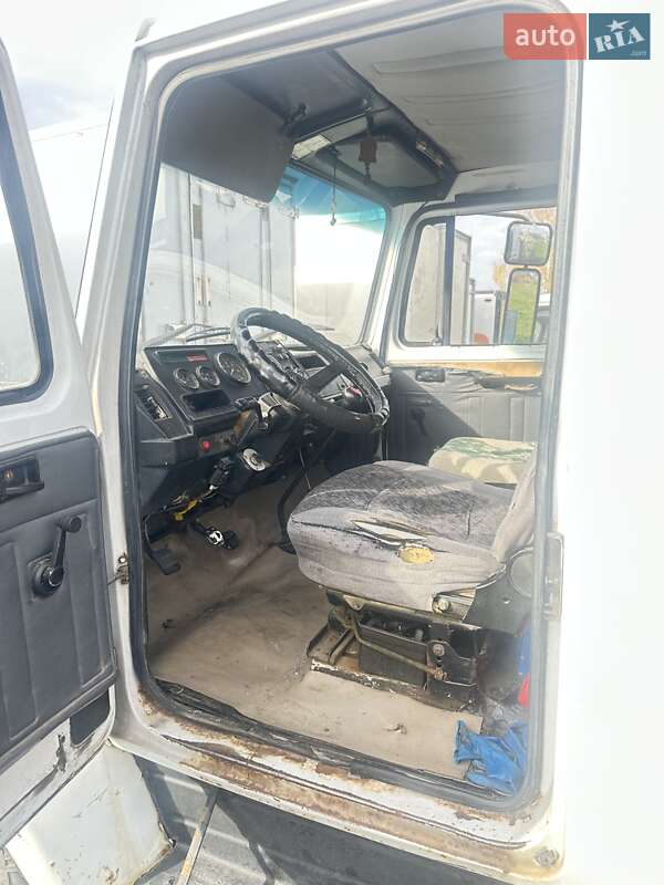 Цистерна ГАЗ 3307 2004 в Луцке