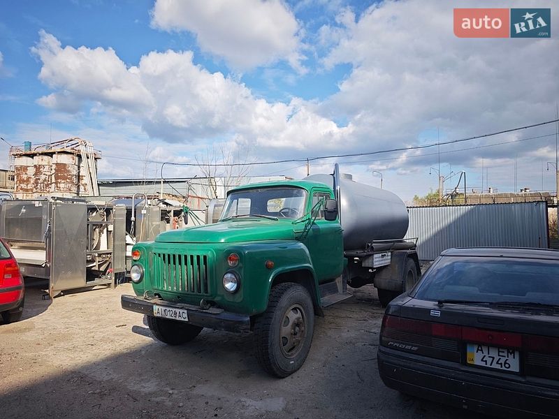 Цистерна ГАЗ 53 1977 в Києві