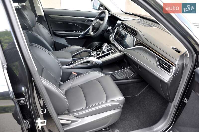 Позашляховик / Кросовер Geely Atlas Pro 2022 в Львові