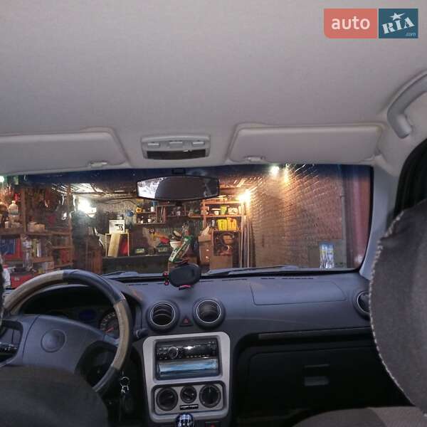 Седан Geely CK-2 2012 в Десне