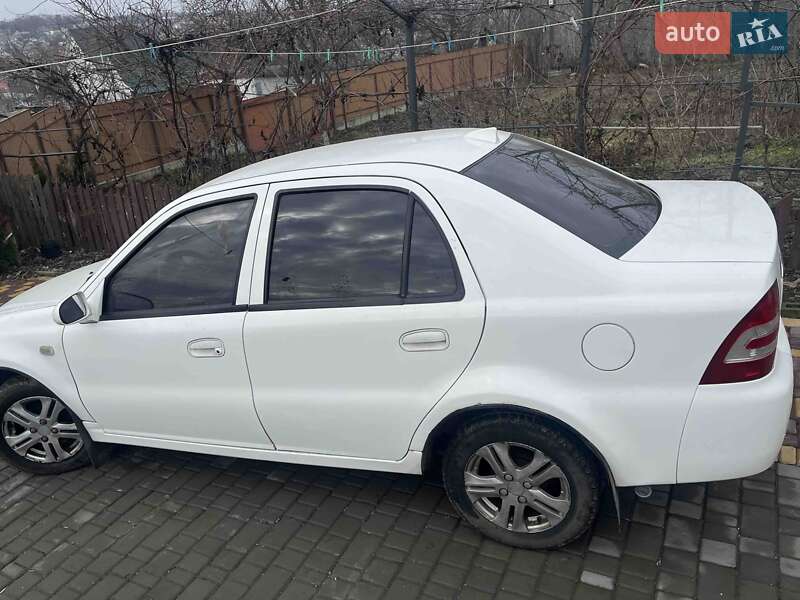 Седан Geely CK-2 2013 в Тетієві