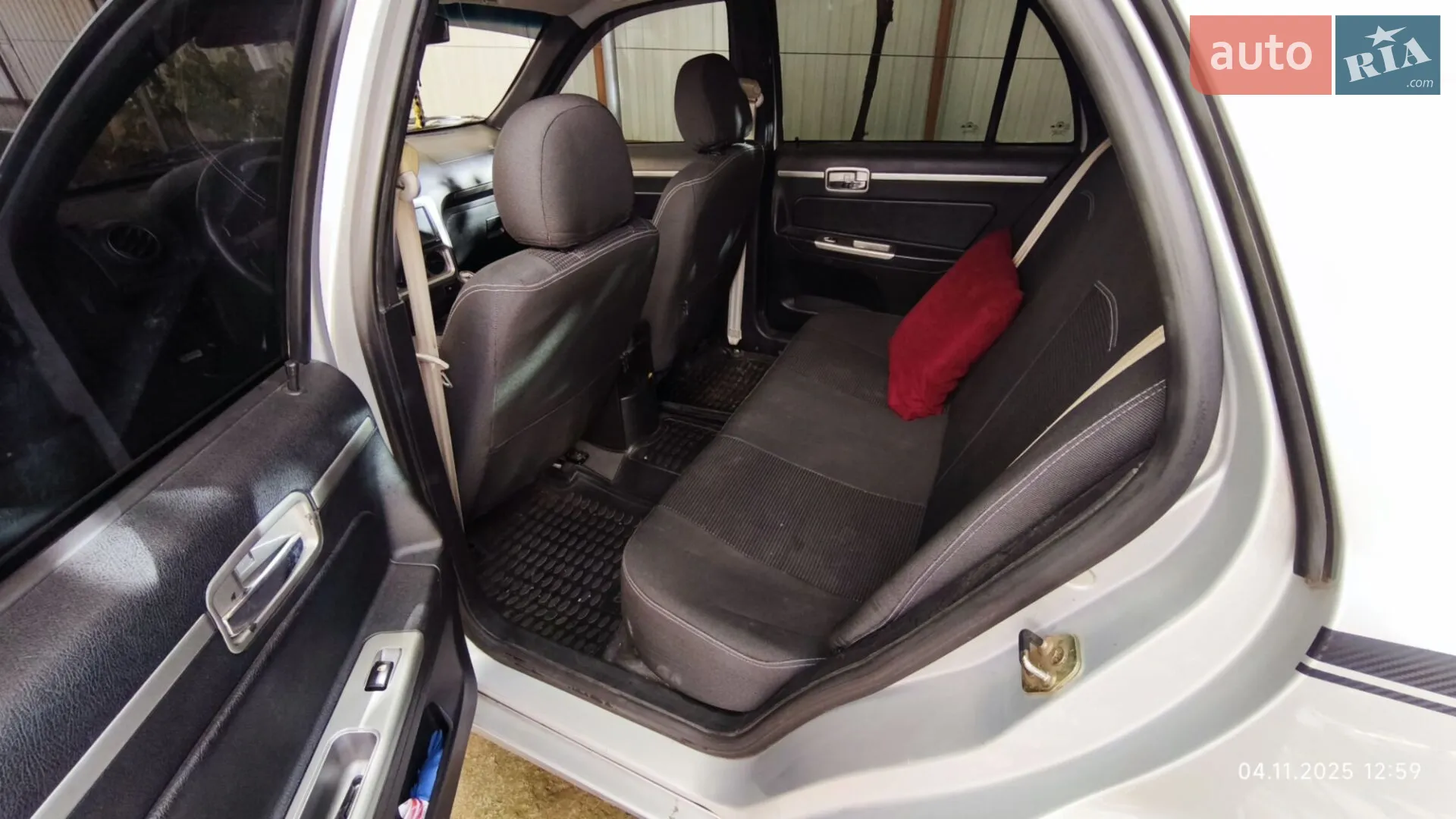 2011 Geely CK (Otaka) - мініатюра 20