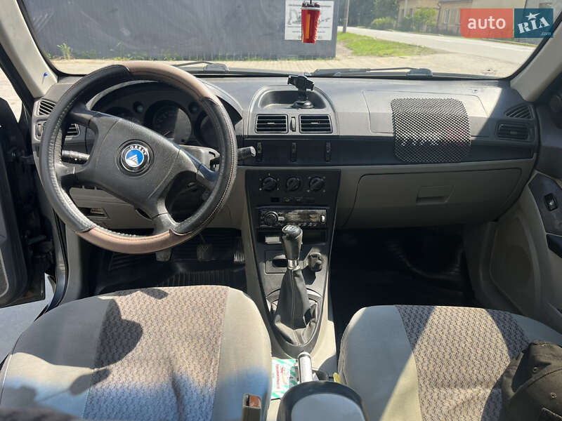 Седан Geely CK 2007 в Перечине