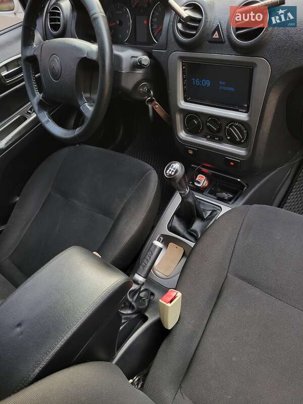 Седан Geely CK 2012 в Кривом Роге
