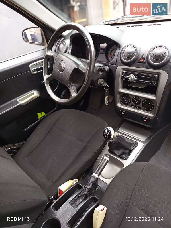 Седан Geely CK 2012 в Городку