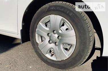 Седан Geely Emgrand 7 (EC7) 2013 в 