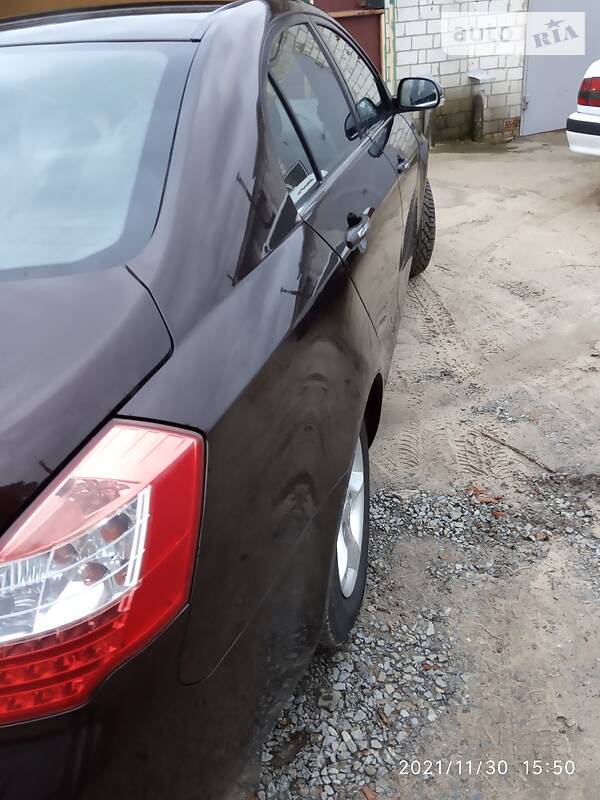 Седан Geely Emgrand 7 (EC7) 2014 в Вараше