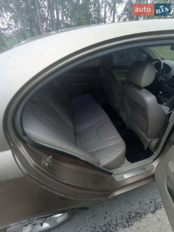 Седан Geely Emgrand 7 (EC7) 2012 в Житомире