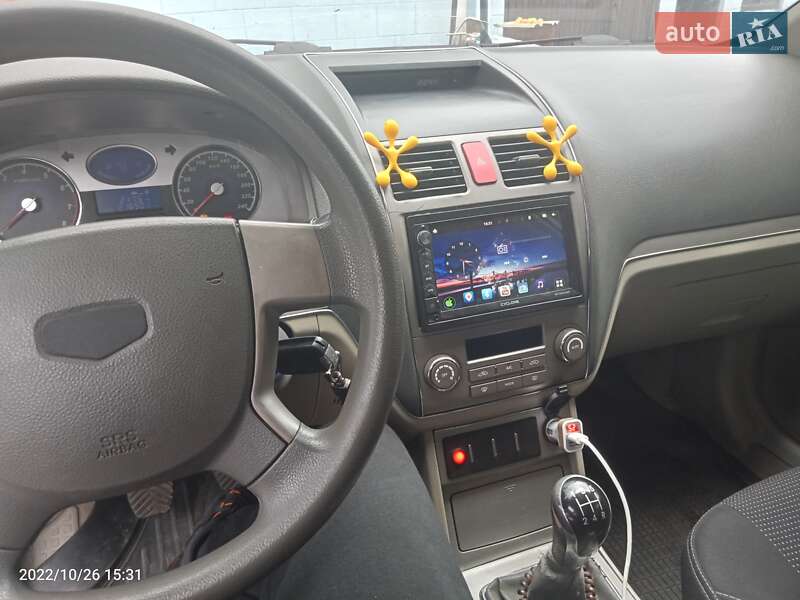 Седан Geely Emgrand 7 (EC7) 2011 в Первомайську